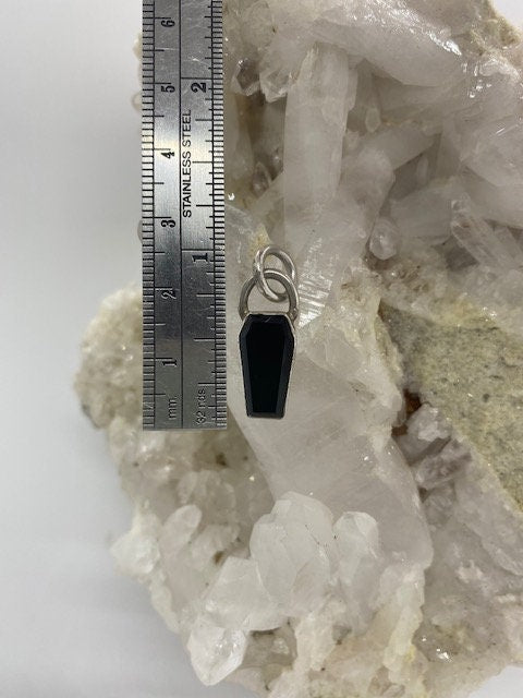 Onyx Coffin Pendant, Black Onyx Necklace, Gotchic Jewelry, Memento Mori Necklace, Handmade Coffin Pendant, Death Jewelry, Witchy Necklace