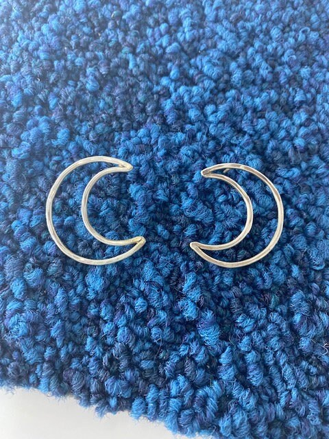Small Sterling Moon Earrings - Silver Crescent Moon Earrings - 80's Moon Earrings - Witchy Moon Earrings - Crescent Moon Statement Earrings