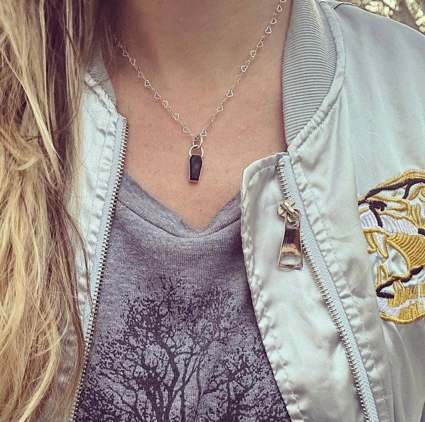 Onyx Coffin Pendant, Black Onyx Necklace, Gotchic Jewelry, Memento Mori Necklace, Handmade Coffin Pendant, Death Jewelry, Witchy Necklace